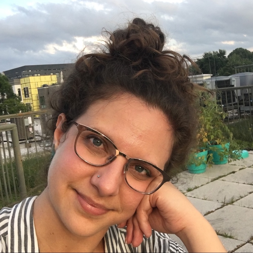 Meet your Posher, Lauren